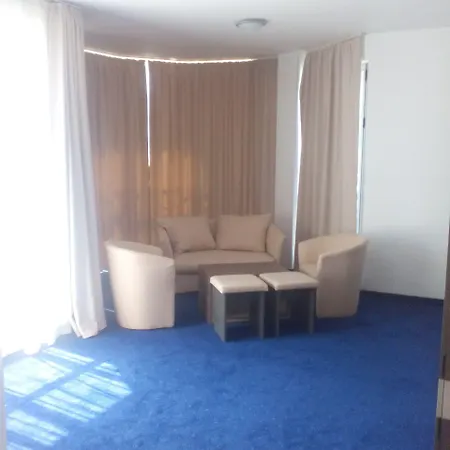 Hotel City Mark Hotel 2*