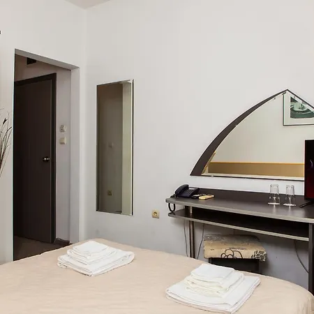 City Mark Hotel 2*