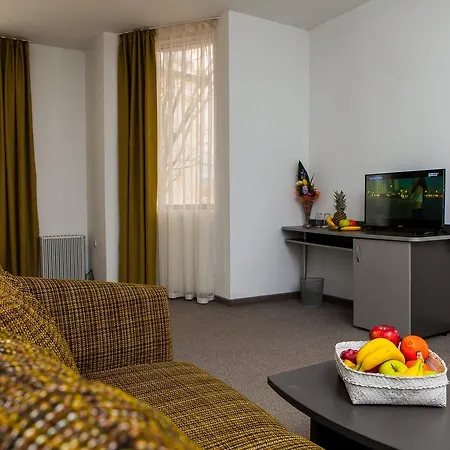 City Mark Hotel 2* Warna