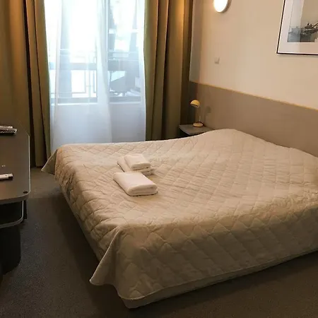 City Mark Hotel 2* Warna